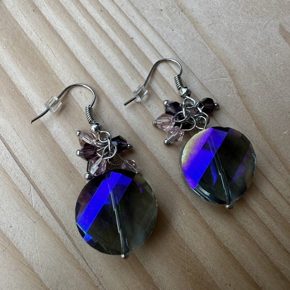 Hook Earrings 1.75 Inch Purple Blue Iridescent Faceted Beads Glass Silver Tone - Picture 2 of 8